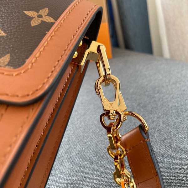 ルイヴィトンバッグ素材ディテール